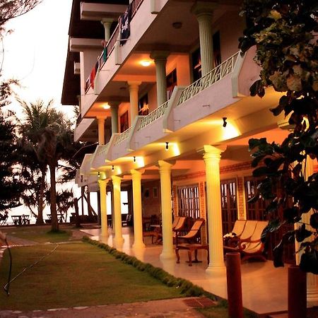 Time N Tide Beach Resort Hikkaduwa Exterior foto