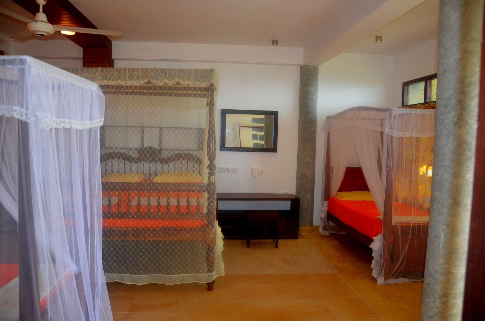 Time N Tide Beach Resort Hikkaduwa Exterior foto
