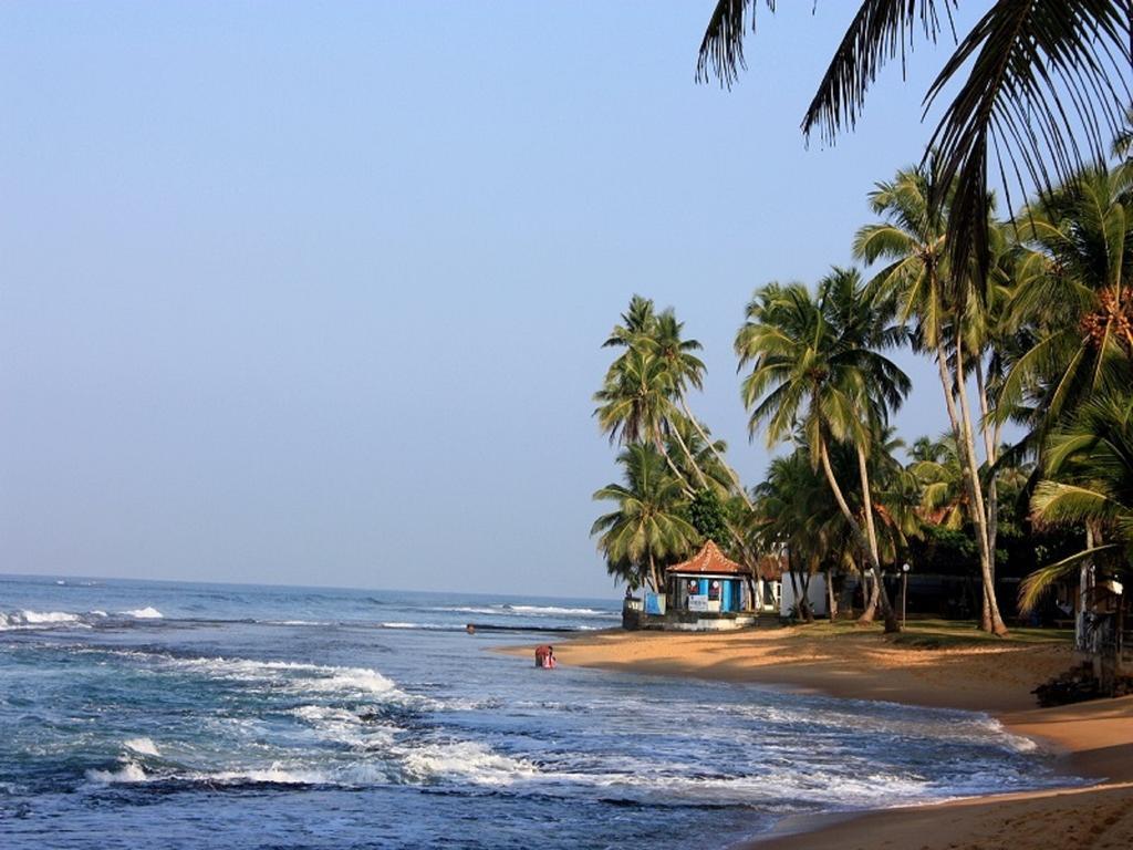Time N Tide Beach Resort Hikkaduwa Exterior foto