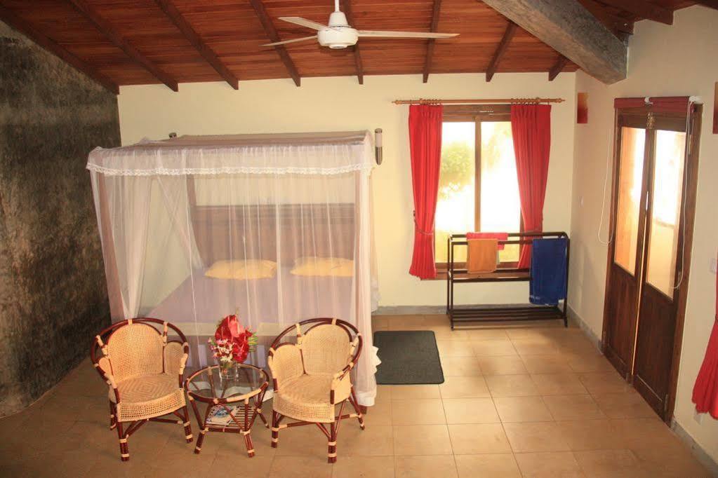 Time N Tide Beach Resort Hikkaduwa Exterior foto